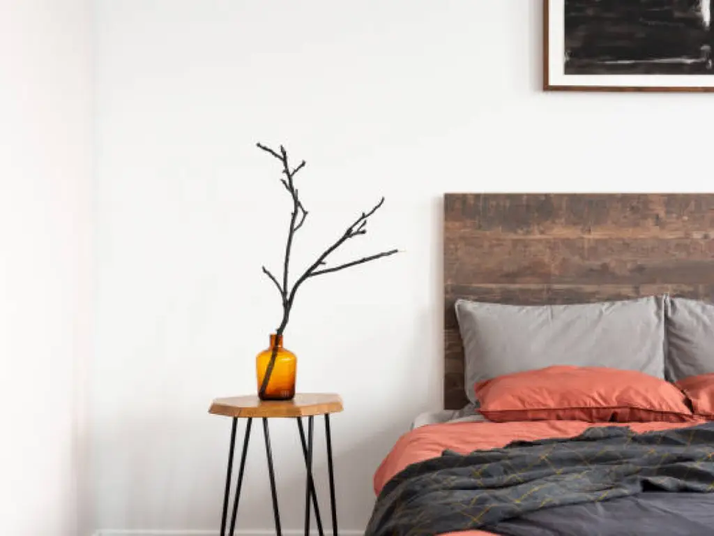 nightstand decor 3